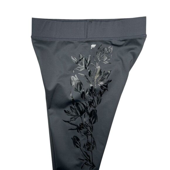 Fabletics Tights Women's Size Small Mid-Rise UltraCool Floral 7/8 Leggings - Picture 6 of 9